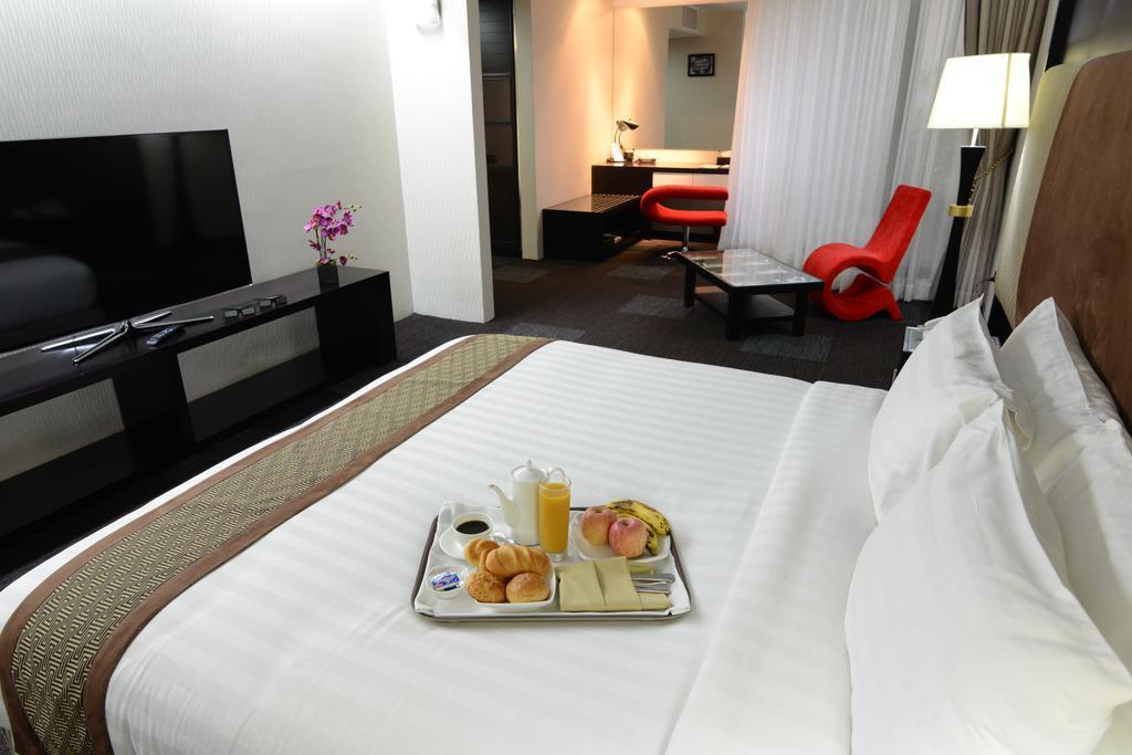 Avenue 64 Hotel Yangon Chambre photo