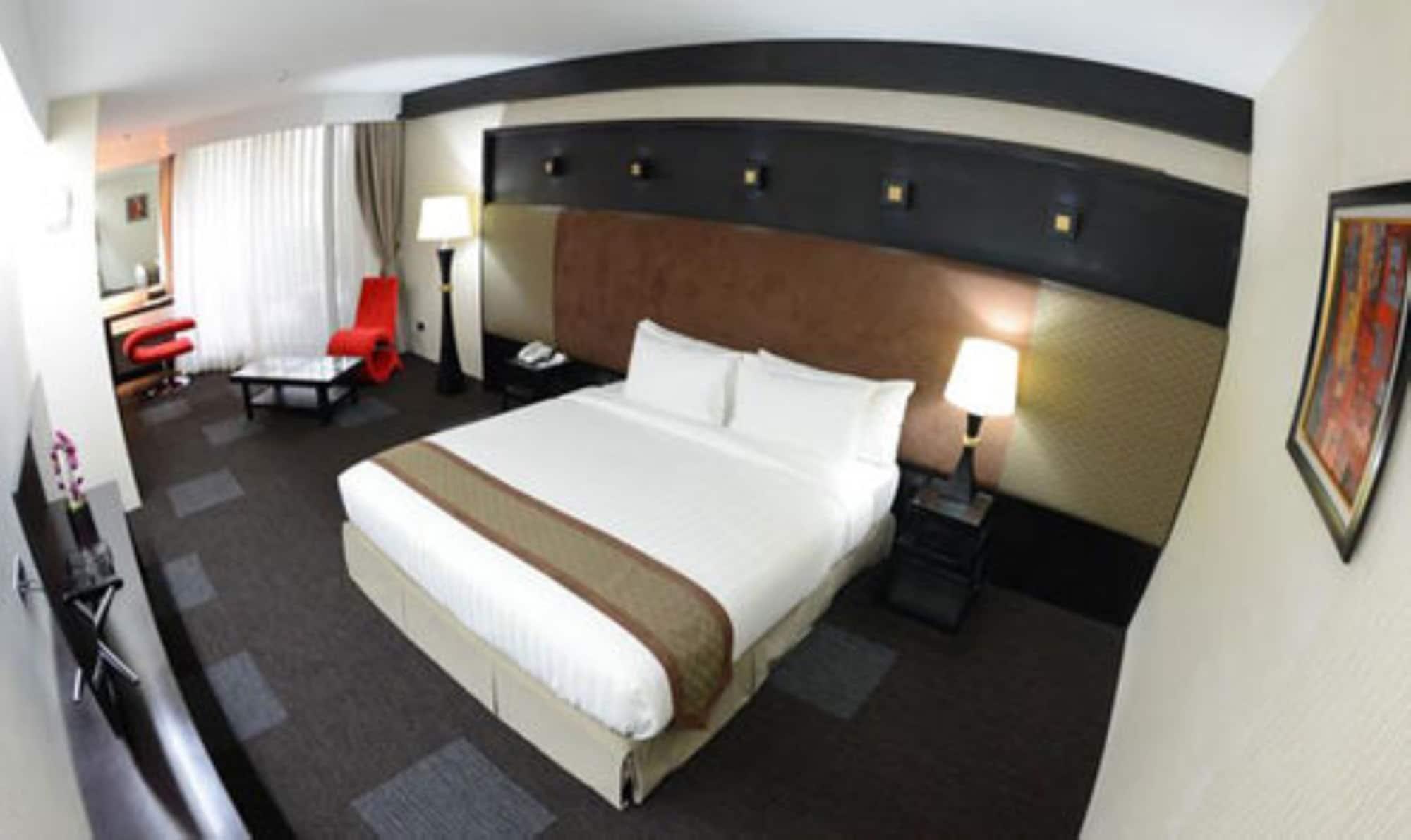 Avenue 64 Hotel Yangon Extérieur photo